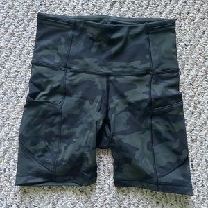 Lululemon biker shorts (great condition!)